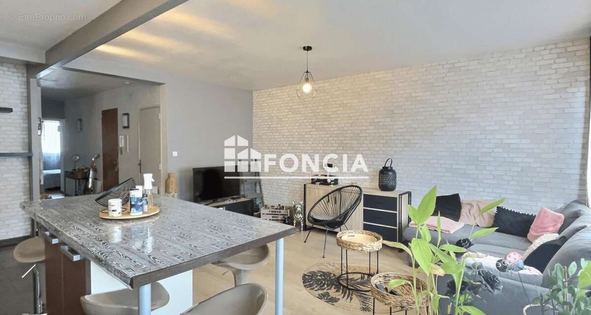 Appartement à SAINT-CHAMOND