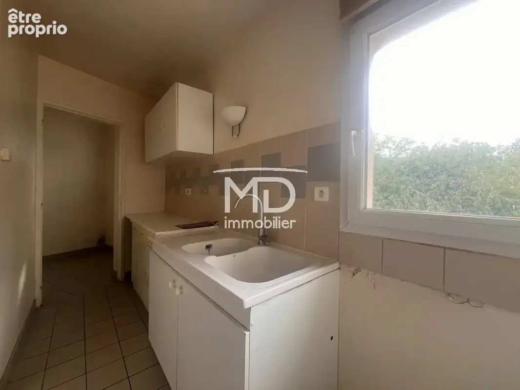 Evreux centre ville - appartement t3 - photo 4