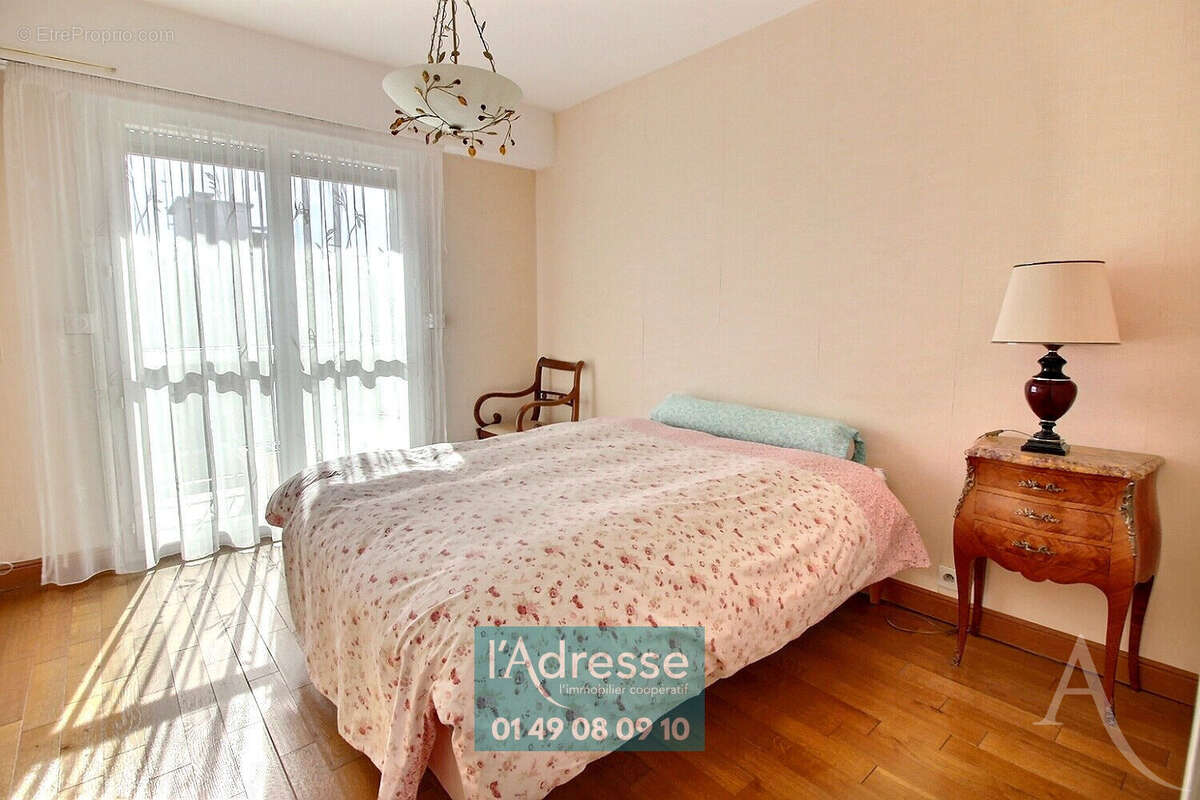 Appartement à L'HAY-LES-ROSES