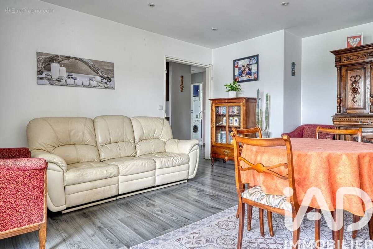 Photo 4 - Appartement à MARGENCY