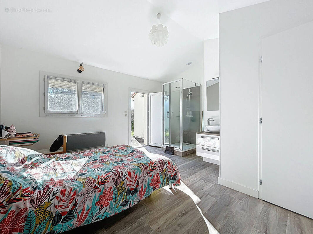 Maison à SAINT-ORENS-DE-GAMEVILLE