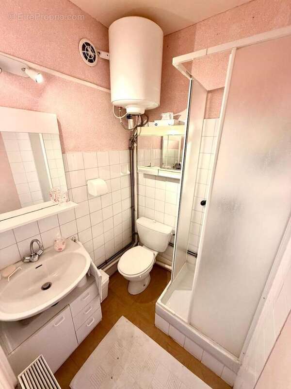   - Appartement à AX-LES-THERMES