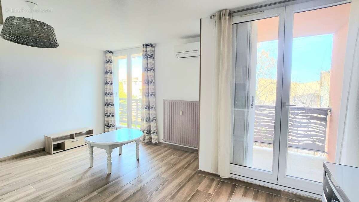 T2 / BALCON / PARKING / CAVE - Appartement à MARSEILLE-13E