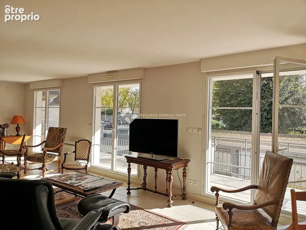 Appartement 4 pièces 142 m² à vendre à Crepy-En-Valois (60800) - photo 4