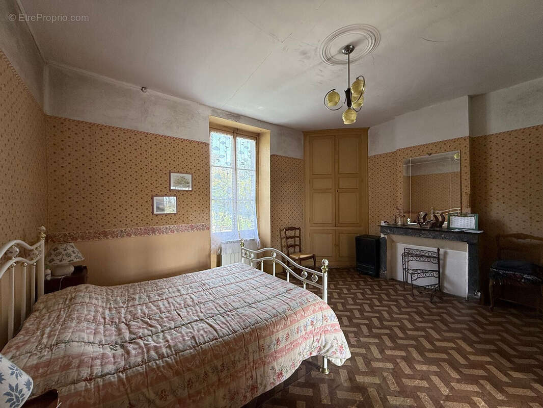 Maison à MAREUIL-SUR-ARNON