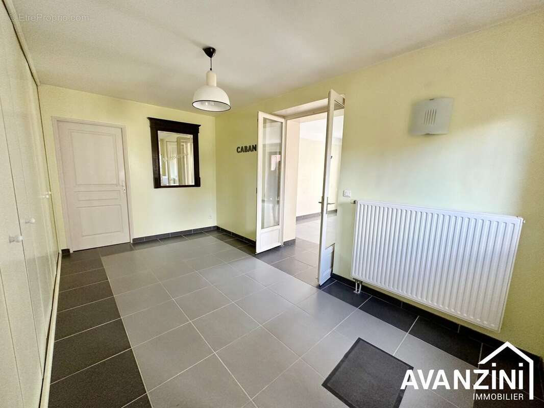 Maison 185 m² à Villiers-Sur-Morin  - photo 9