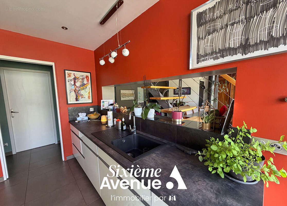 Maison 7 pièces à Lamothe Capdeville 220m² - photo 7