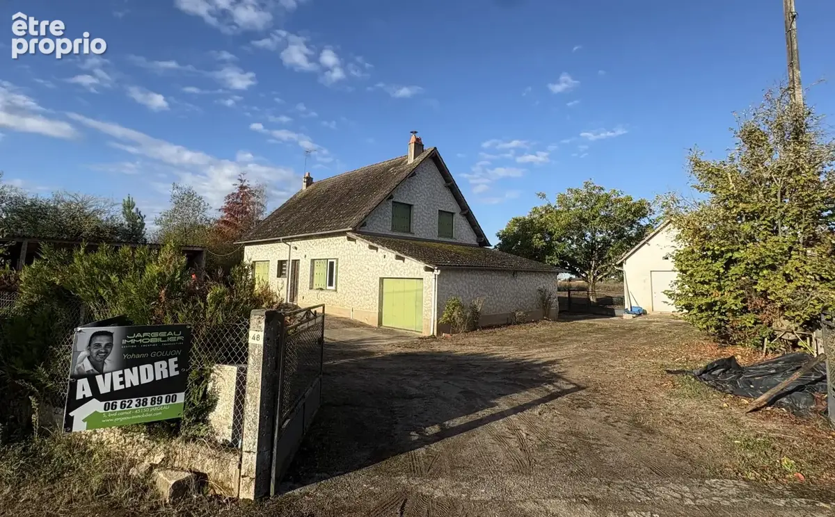 Maison 6 pièces 147 m² à vendre à Ferolles (45150) - photo 1