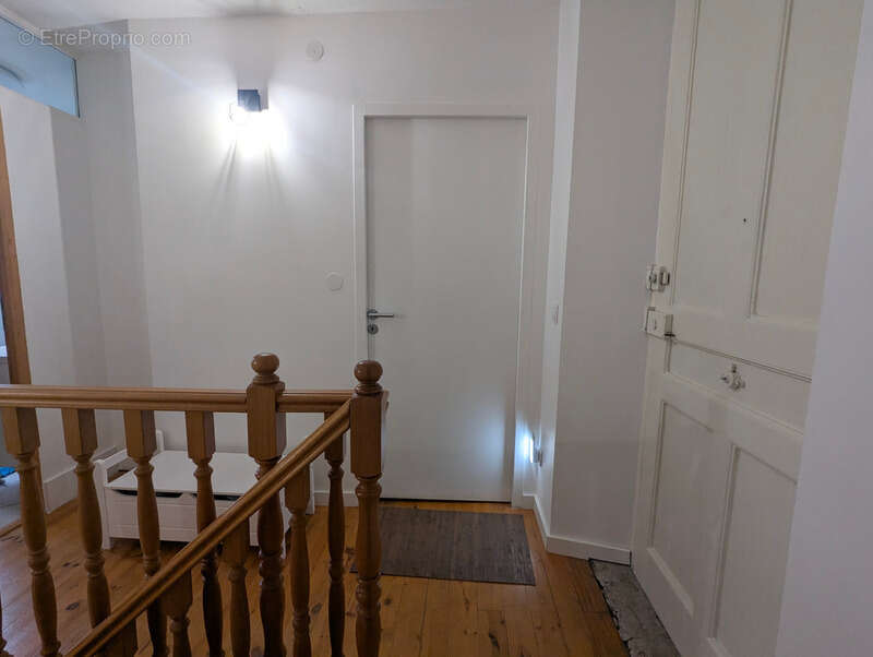 Maison à NOTRE-DAME-DE-MESAGE