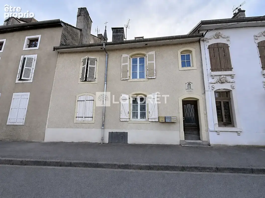 Appartement à NEUFCHATEAU