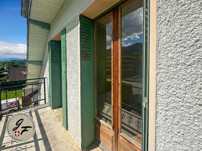 Maison à VIVIERS-DU-LAC