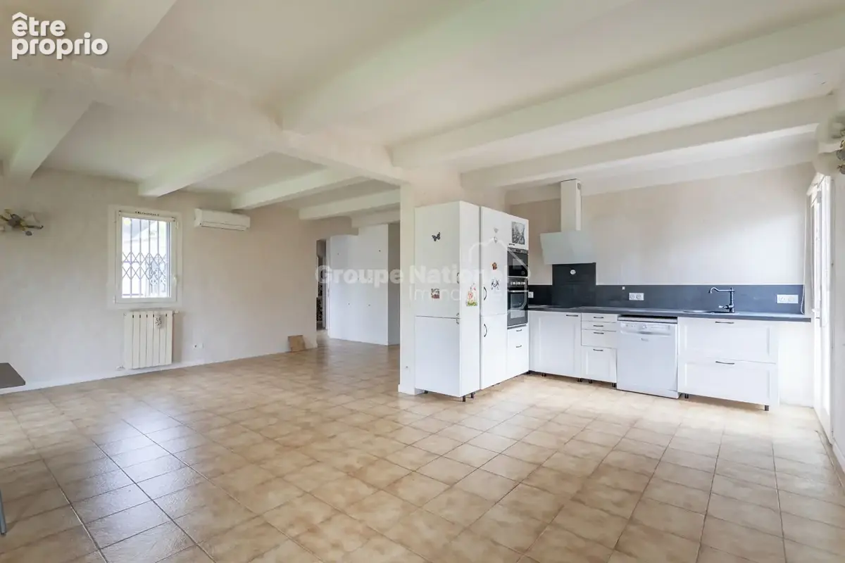 Villa 146m2 avec Piscine et Garage ! - photo 8