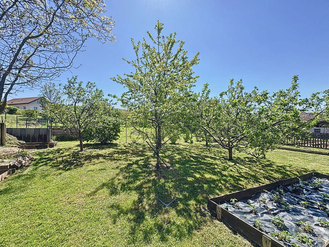 Maison à FRAHIER-ET-CHATEBIER