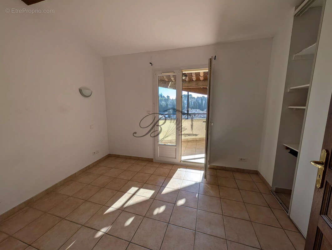 Maison à LA BASTIDE-DES-JOURDANS