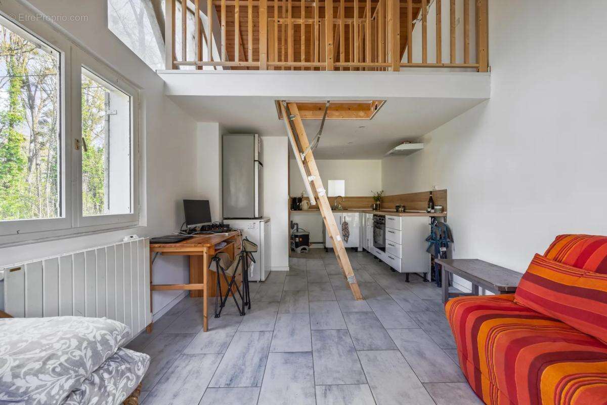 Maison à SOISY-SUR-SEINE