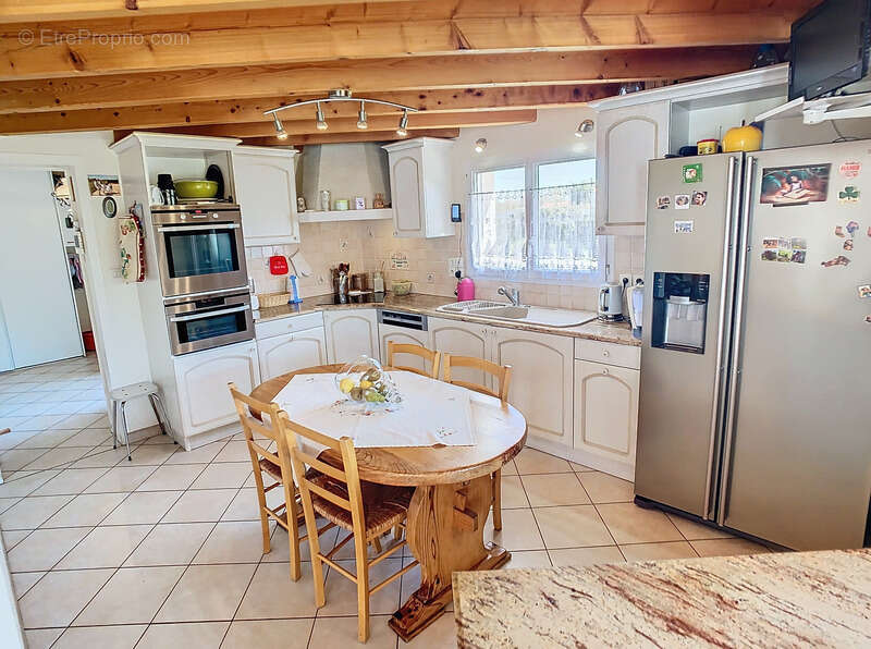 Maison à LE PERRIER