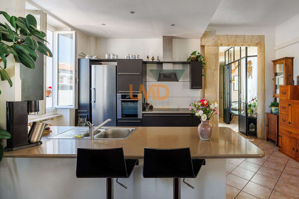 Appartement à MARSEILLE-6E