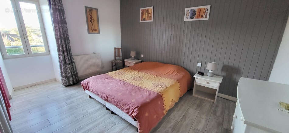 Maison à MONTFAUCON