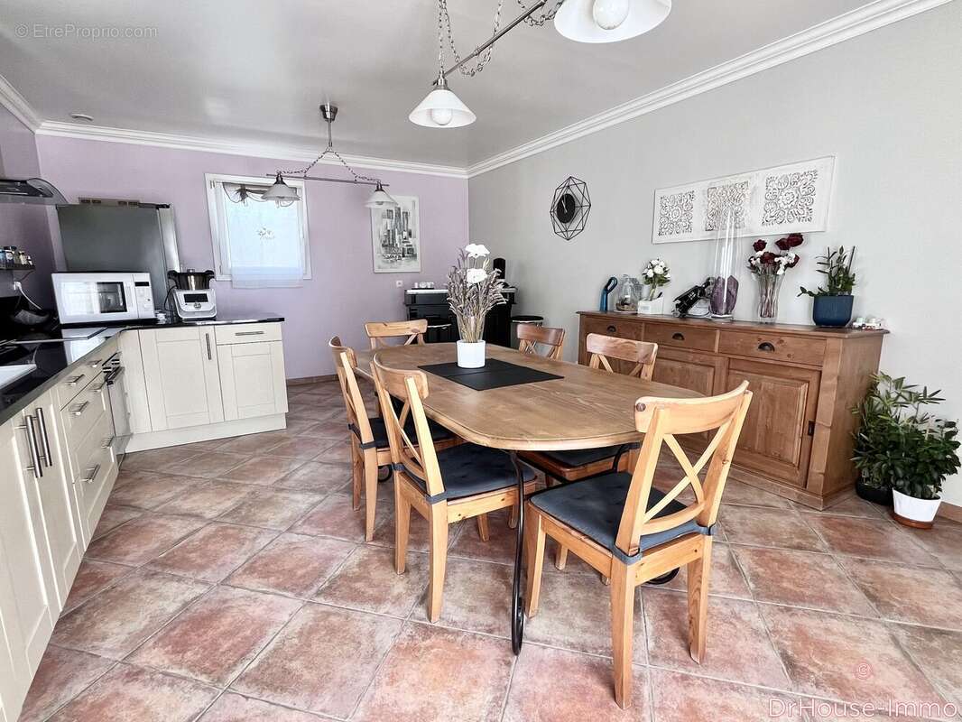 Maison 230 m² à Troyes  - photo 5