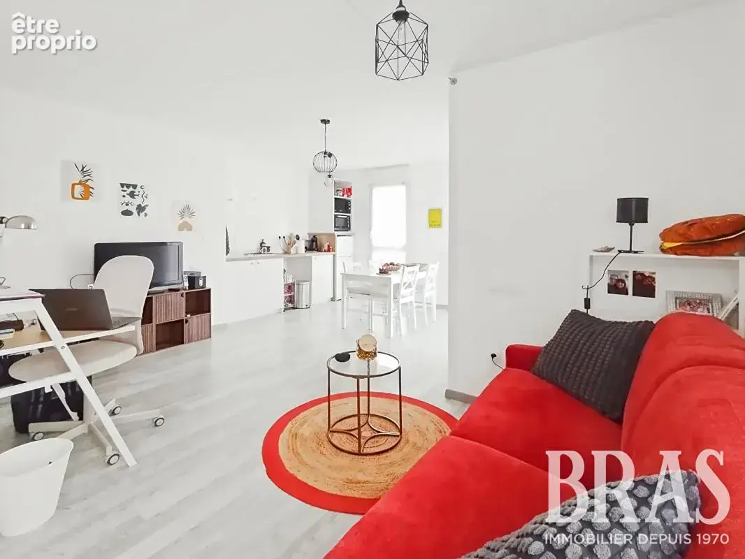 Appartement  T1 bis avec cave et parking - photo 3