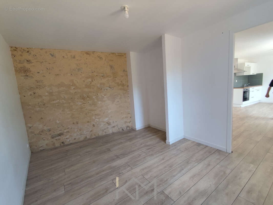 Appartement à ITEUIL