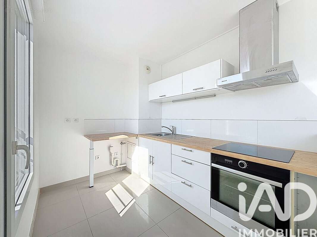 Photo 2 - Appartement à LE PLESSIS-BOUCHARD