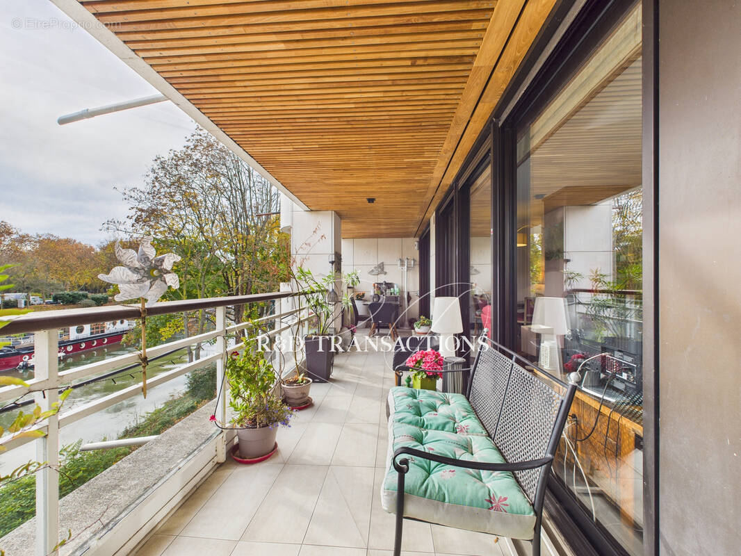 Appartement à LEVALLOIS-PERRET