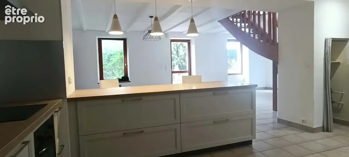Maison en pierre avec garage - photo 30