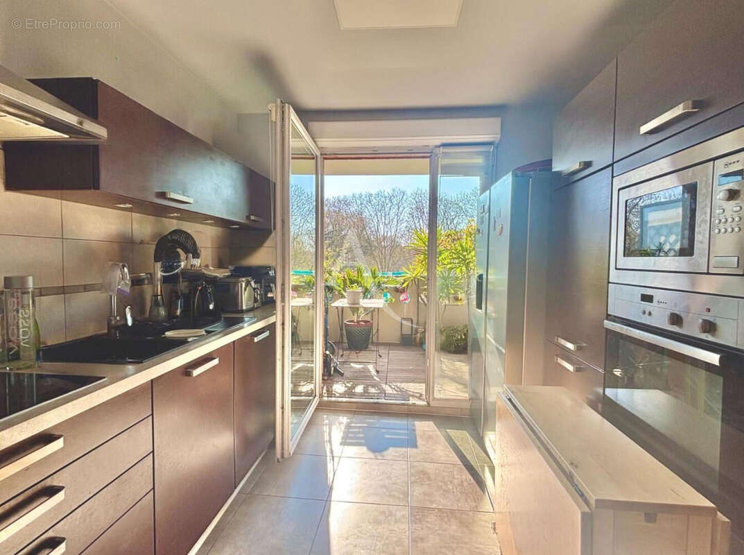 Appartement à IVRY-SUR-SEINE