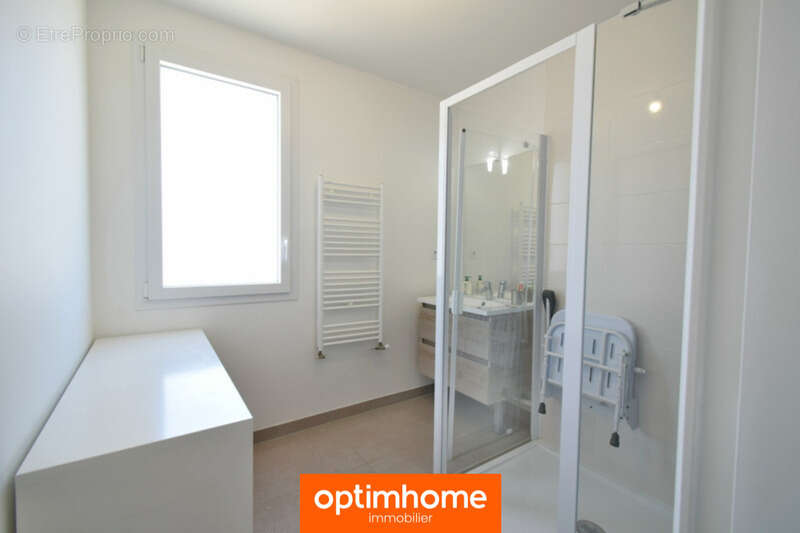 Appartement T3 lumineux avec parking - photo 3