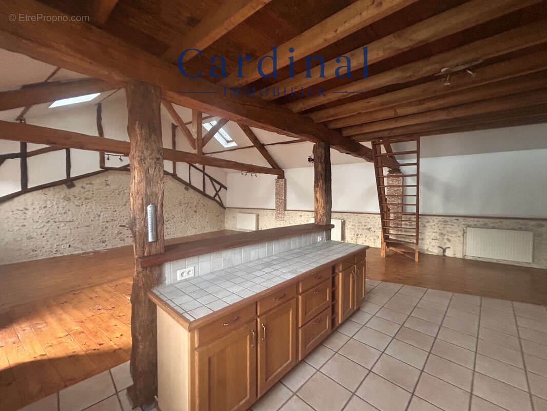 A SAISIR Maison 297 m2 159900 euros GRIGNOLS   538 euros le mètre carré.. - photo 4