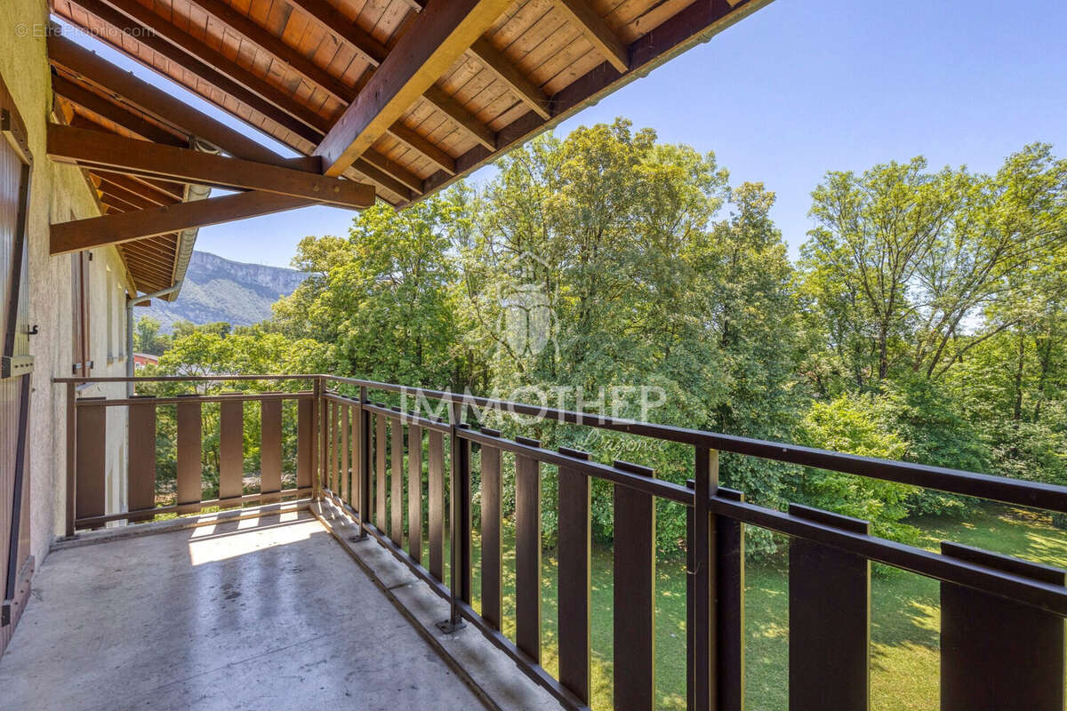 Appartement à MOIRANS