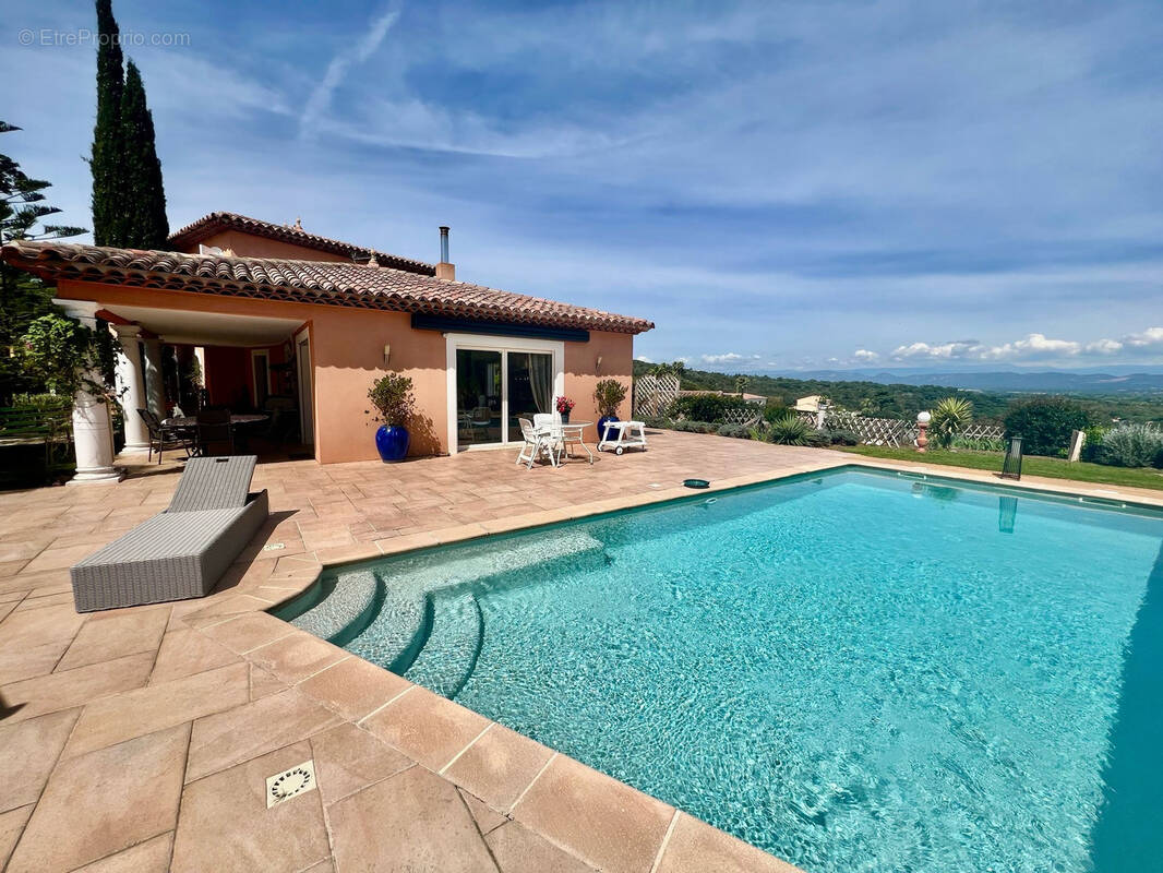 Maison à FREJUS