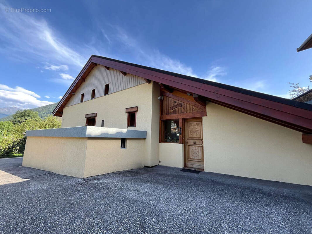 Maison - 7 pièces - Bourg-Saint-Maurice - Exclusivité - photo 6