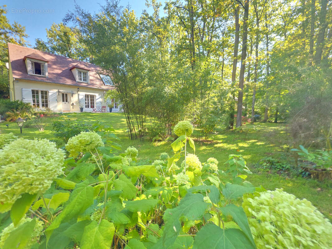 Maison à NOISY-SUR-ECOLE