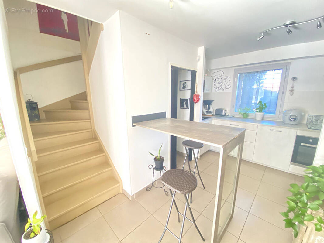 Photo 1 - Maison à SIMIANE-COLLONGUE