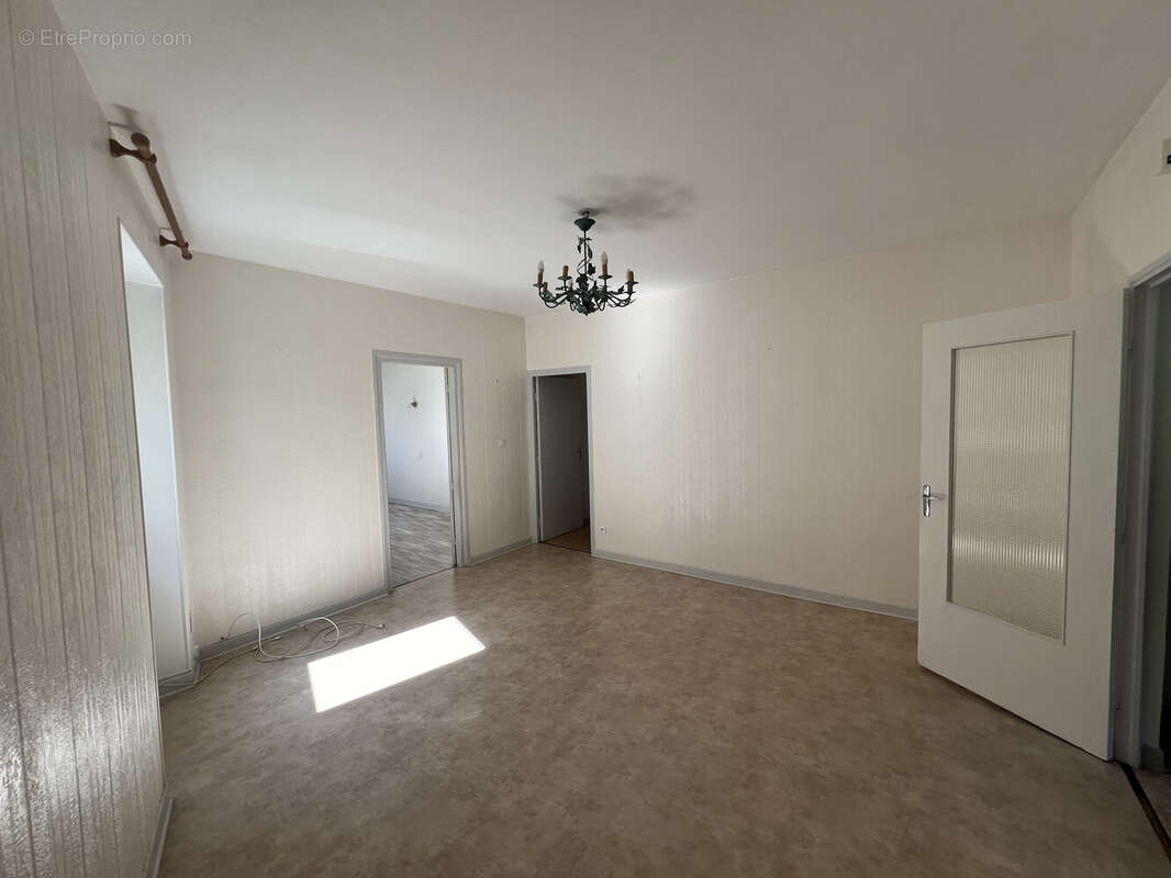 Appartement à FIRMI