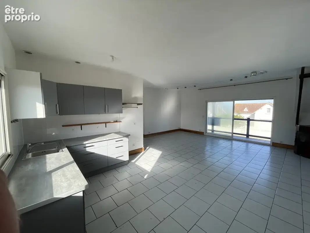 Face mer ! 5 pieces duplex de 98,71 m2 + balcon + 2 parkings - photo 4