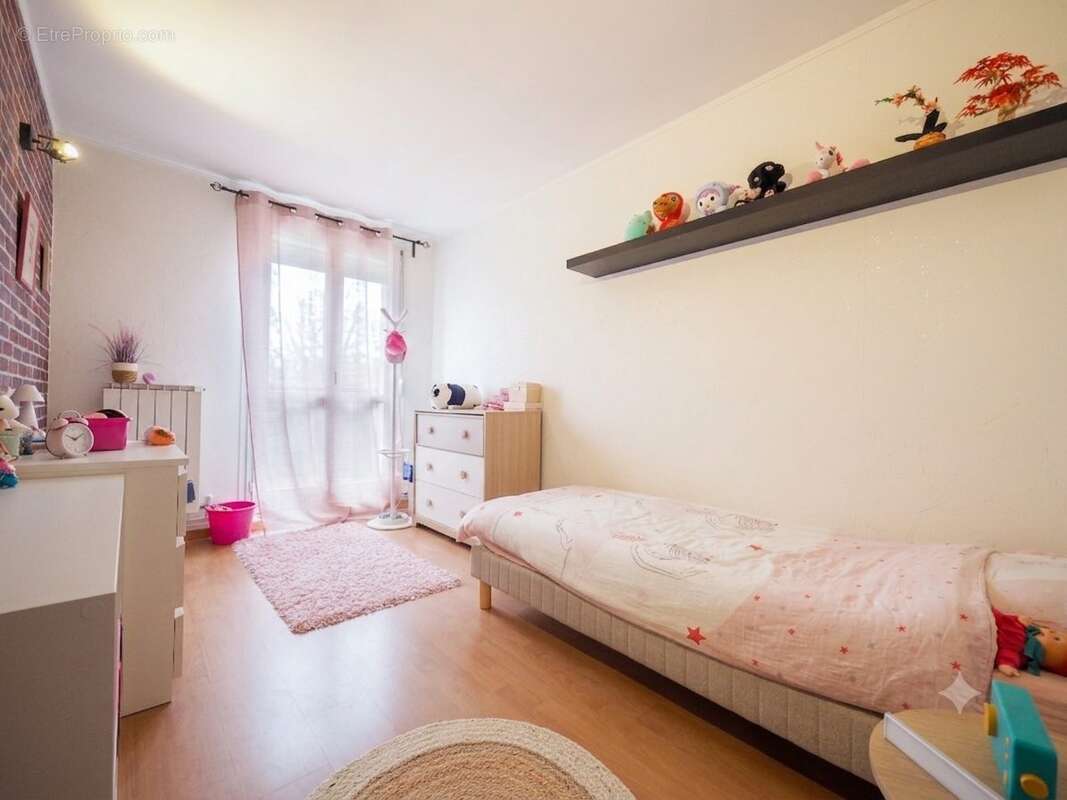 Appartement à BOIS-D'ARCY