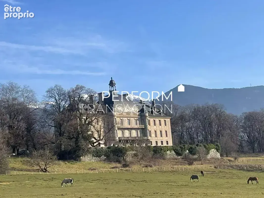 Herbeys-t3 duplex dans le chateau - photo 11