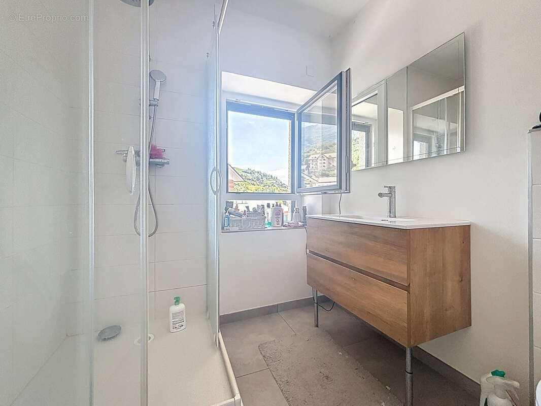 Appartement à SAINT-JEOIRE-PRIEURE