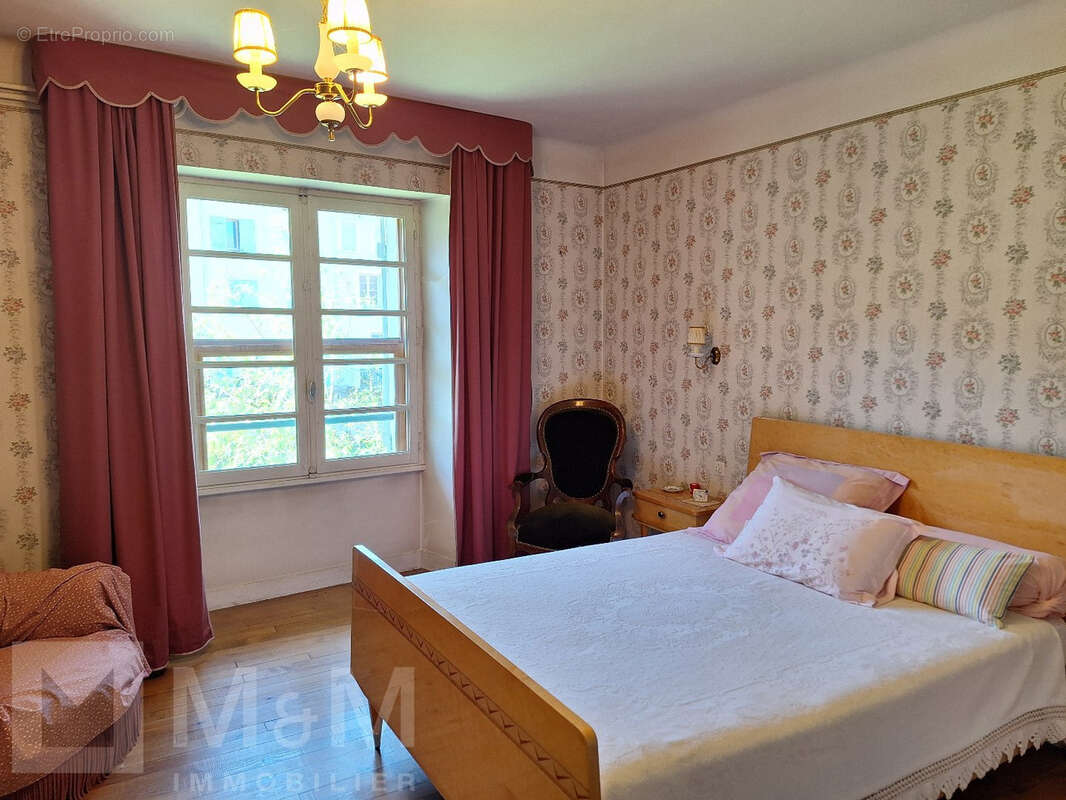 Maison à QUILLAN