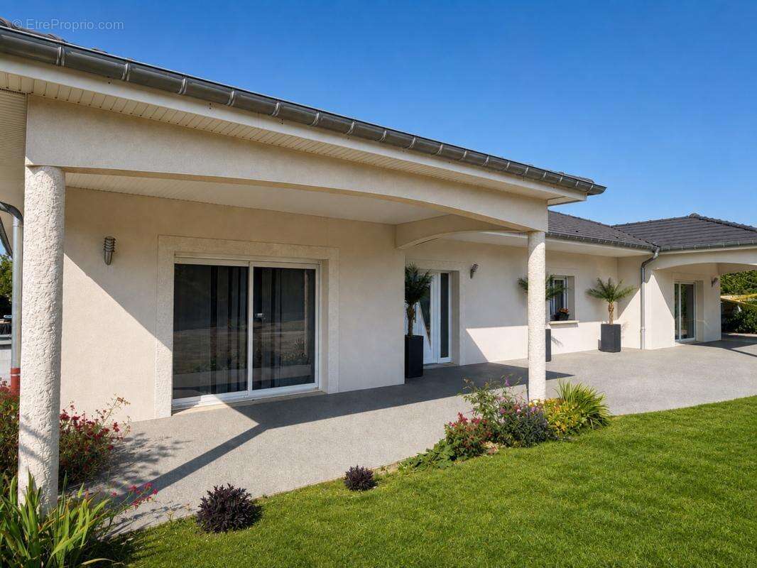 Villa sur parc arboré avec piscine - photo 20