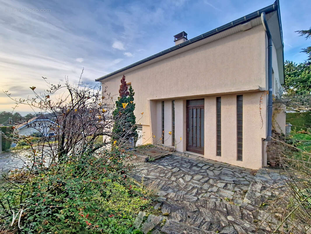 Maison à COMMUNAY