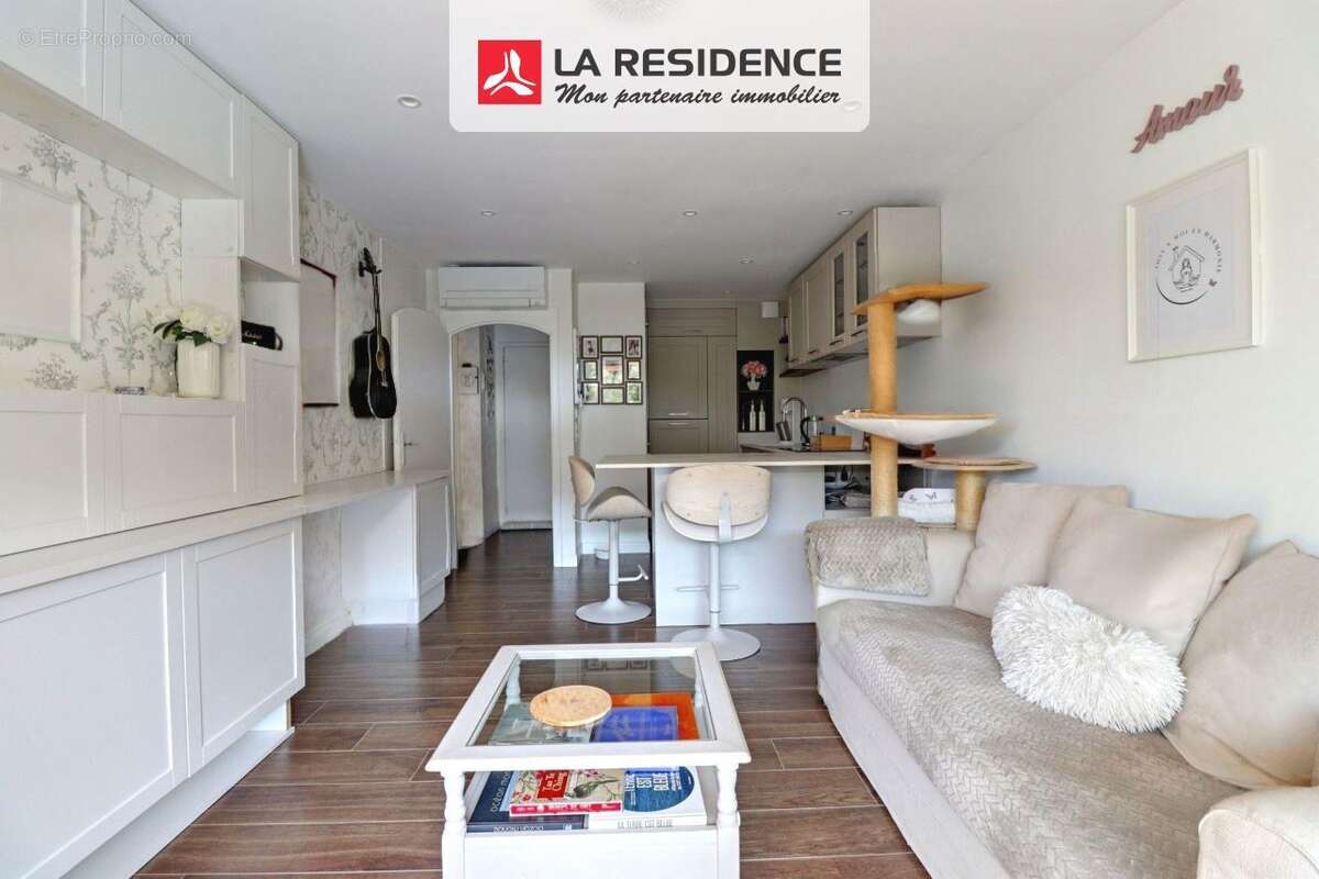 Appartement 38 m² à Saint-Raphael  - photo 4