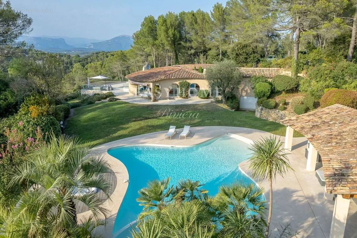 Maison à MOUANS-SARTOUX