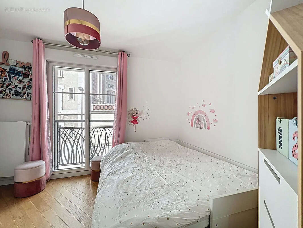 Appartement à SURESNES