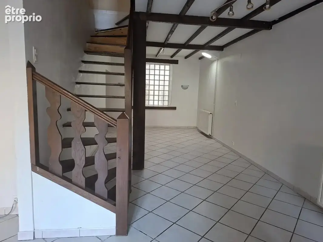 Ref.1342 maison de ville  avec cour dans l'hypercentre - photo 3