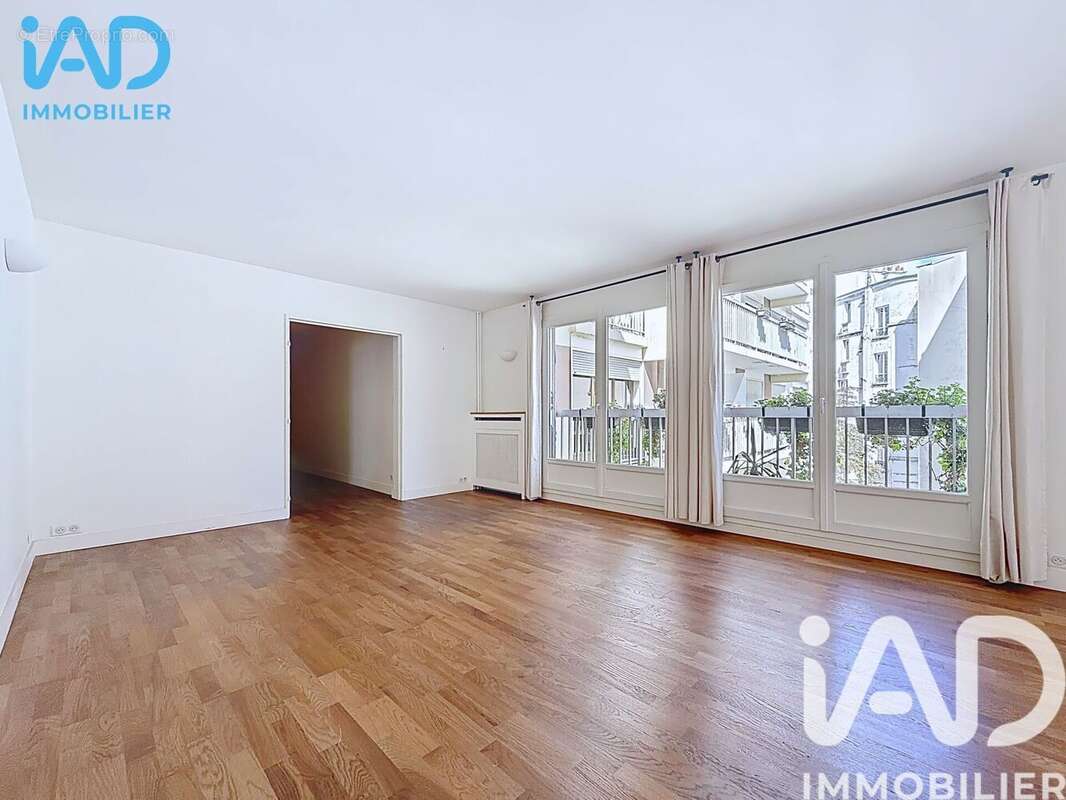 Photo 3 - Appartement à PARIS-18E