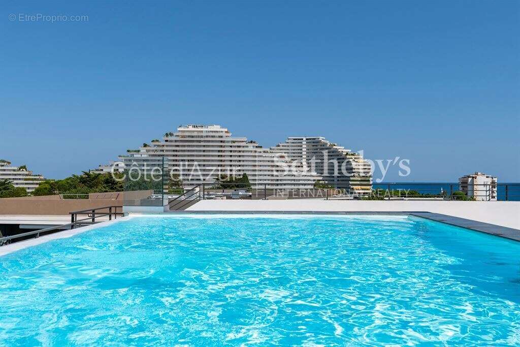 Appartement contemporain de 40 m² avec terrasse, jacuzzi et garage dans une résidence de standing - photo 13